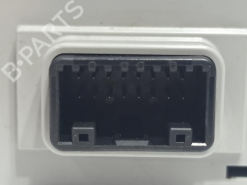 Headlight switch KIA STONIC (YB) 1.0 T-GDi Eco-Dynamics+ | BP18710037I24