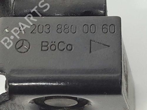Hood lock MERCEDES-BENZ E-CLASS (W211) E 220 CDI (211.006) | BP8777087C133