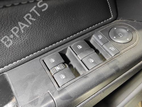 left-front-window-switch-opel-astra-h-a04-2004-2005-2006-2007-2008-2009-2010-2011-2012-2013-2014-26876383 main image