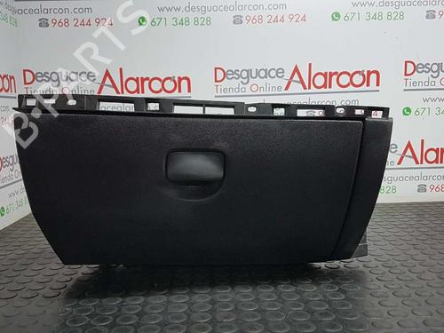 Used Glove box RENAULT CLIO III (BR0/1, CR0/1) 1.2 16V (103 hp) 2768592