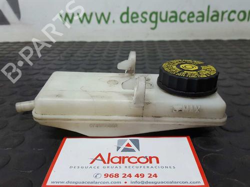 Used Power steering reservoir CITROËN C4 II (NC_) 1.6 HDi 90 (92 hp) 14527819