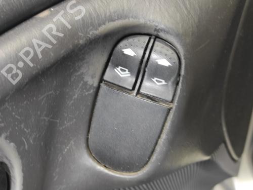 Venstre fortil elrude kontakt FORD FOCUS I (DAW, DBW) 1.8 TDCi BP29345408I27