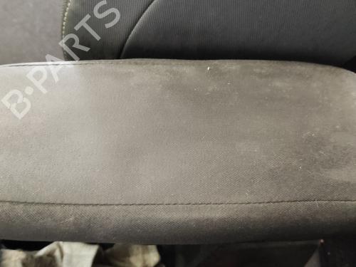 armrest-center-console-renault-clio-iv-bh_-12-tce-120-bhm0-2012-2013-2014-2015-2016-2017-2018-2019-2020-2021-18132746 main image
