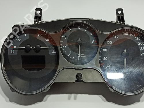 Used Instrument cluster Instrument cluster 15822340 15822340