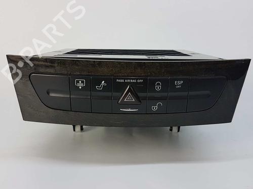 Used Warning switch MERCEDES-BENZ E-CLASS (W211) E 270 CDI (211.016) (177 hp) 4888016