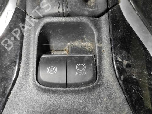 switch-toyota-corolla-saloon-_e21_-2019-36303732 main image