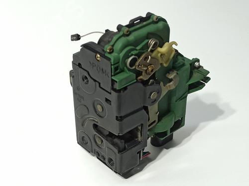Used Front left lock SKODA SUPERB I (3U4) 1.9 TDI (130 hp) 23207946