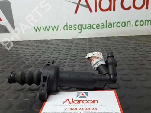 Used Clutch slave cylinder VW POLO V (6R1, 6C1) 1.6 TDI (90 hp) 14527803