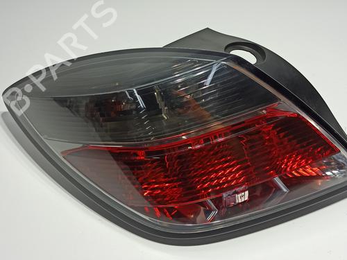 Feu arrière gauche OPEL ASTRA H GTC (A04) 1.6 (L08) (105 hp) 29930164