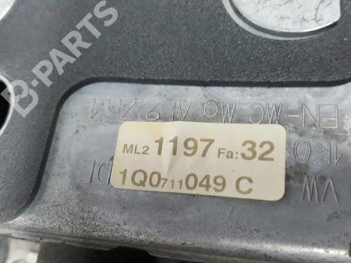 Gear lever VW GOLF VI (5K1) 1.4 TSI | BP7425162M90 