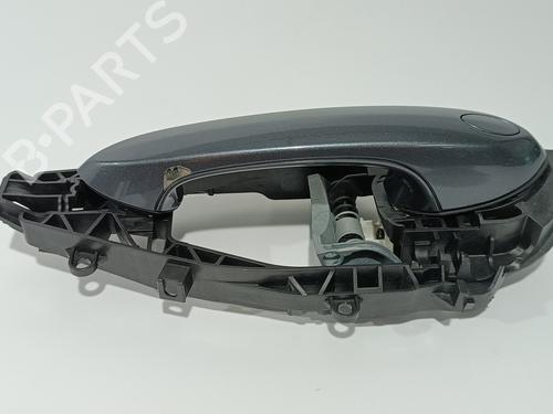 Front left exterior door handle BMW 1 (F40) 118 d | BP22613339C128 
