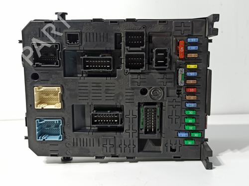 Fuse box PEUGEOT 407 (6D_) 1.6 HDi 110 (6D9HZC, 6D9HYC) | BP21546809E1