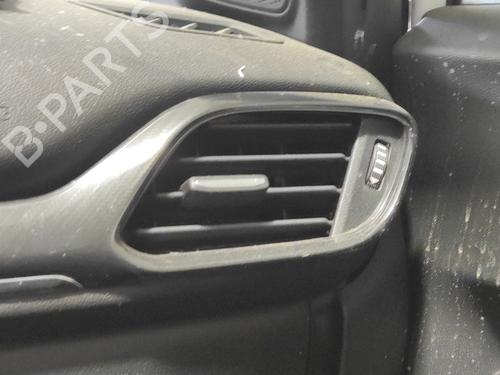 air-vent-ford-puma-j2k-cf7-2019-37525902 main image