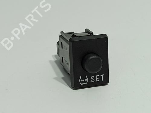 BP18480001I30 main image