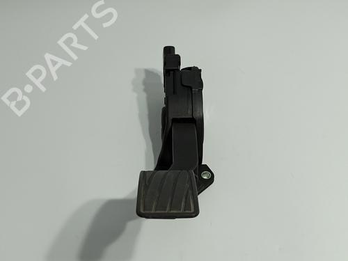 Używane Pedał SUZUKI SWIFT III (MZ, EZ) 1.3 (RS413, ZC11S) (92 hp) 13904163