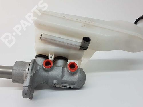 Used Brake master cylinder MERCEDES-BENZ CLA Coupe (C117) CLA 220 CDI / d (117.303) (177 hp) 5227290