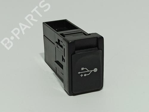 Elektronisk modul TOYOTA YARIS (_P13_) 1.0 (KSP130_, KSP130) (69 hp) 18021422