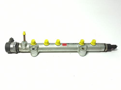 Used Injection rail Injection rail TOYOTA COROLLA (_E12_) 1.4 D (NDE120_, NDE120R) (90 hp) 33952994 33952994