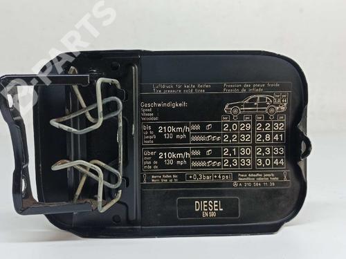 Fuel flap MERCEDES-BENZ E-CLASS (W210) E 300 Turbo-D (210.025) | BP6598768C131 