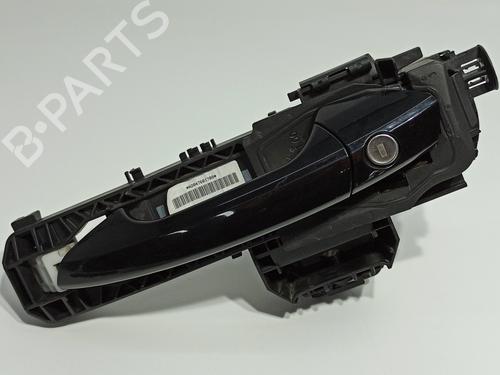 Used Front left exterior door handle MERCEDES-BENZ GLA-CLASS (X156) GLA 200 CDI / d (156.908) (136 hp) 17461599