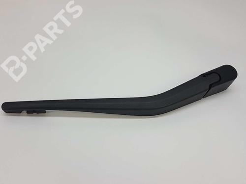 Used Rear windshield wiper arm BMW 1 (F21) 116 d (116 hp) 9124313