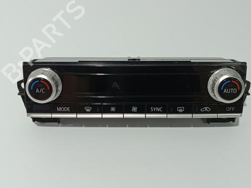 Climate control MITSUBISHI OUTLANDER III (GG_W, GF_W, ZJ, ZL, ZK) 2.4 Hybrid 4WD (GG3W) 7820B232