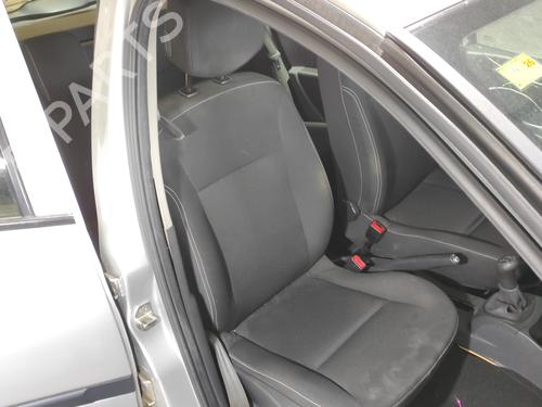 right-front-seat-renault-clio-iii-br01-cr01-2005-2006-2007-2008-2009-2010-2011-2012-2013-2014-24534409 main image