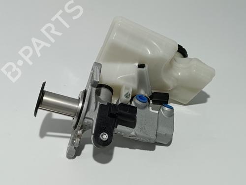 Used Brake master cylinder AUDI Q3 (F3B) 35 TDI (150 hp) 16393699