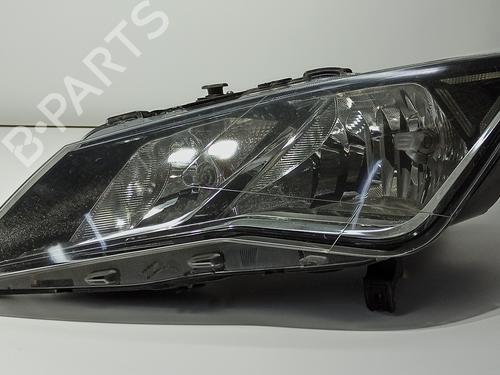 Venstre forlygte SEAT LEON ST (5F8) 1.6 TDI (115 hp) 30631299