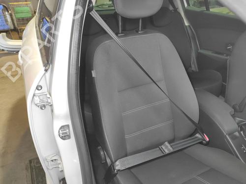 front-right-seatbelt-renault-megane-iii-hatchback-bz01_-b3_-2008-35822560 main image