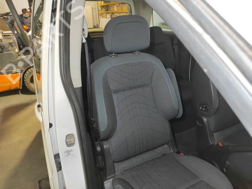 right-front-seat-peugeot-partner-box-bodympv-2008-32155388 main image