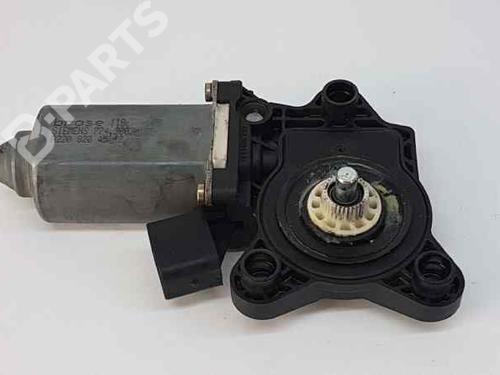 Used Right front window motor MERCEDES-BENZ C-CLASS (W203) C 220 CDI (203.006) (136 hp) 5828676