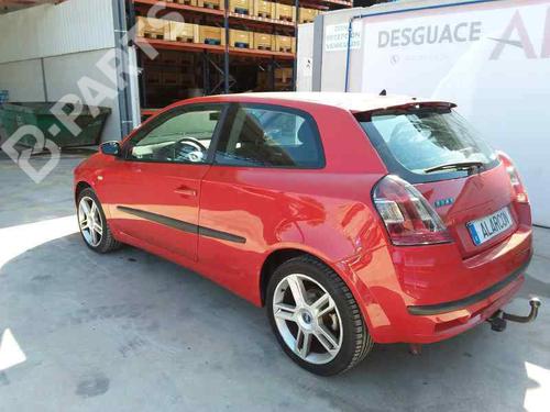 Engine control unit (ECU) FIAT STILO (192_)  | BP2758220M57 