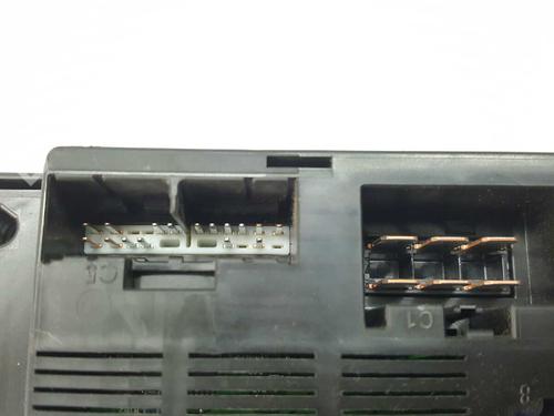 Fuse box JAGUAR XF I (X250) 3.0 D | BP3333334E1