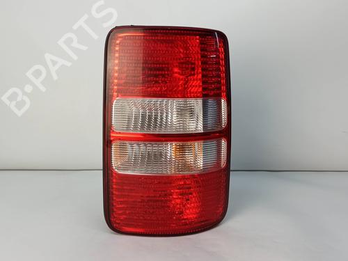 Feu arrière droit VW CADDY III MPV (2KB, 2KJ, 2CB, 2CJ) 1.6 TDI (102 hp) 10515256