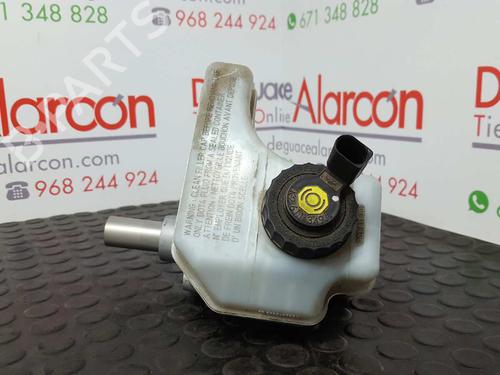 Brake master cylinder VW TIGUAN (5N_) 2.0 TDI | BP2749135M77 