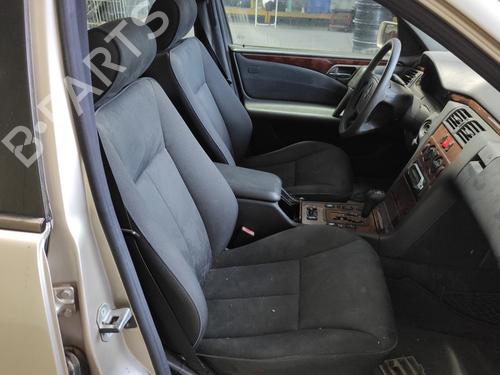 Left front window switch MERCEDES-BENZ E-CLASS (W210) E 290 Turbo-D (210.017) | BP15811343I27 