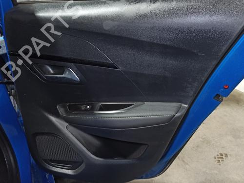 tuerverkleidung-rechts-hinten-peugeot-208-ii-ub_-up_-uw_-uj_-12-puretech-130-2019-16692946 main image