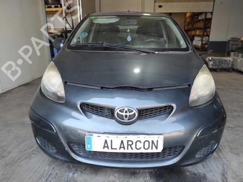 Brugte TOYOTA AYGO (_B1_) 1.0 (KGB10_, KGB10R) (68 hp) 4281068
