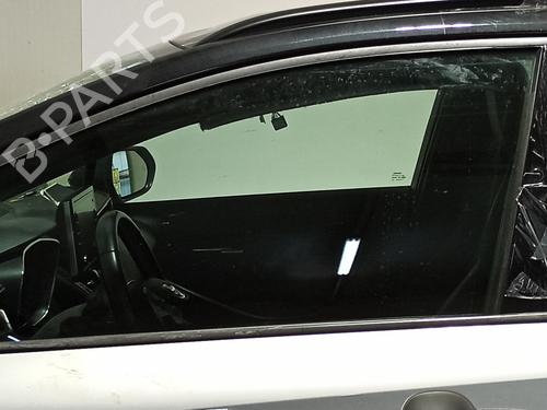 front-left-door-window-toyota-corolla-estate-_e21_-20-hybrid-mzeh12-2019-16755319 main image