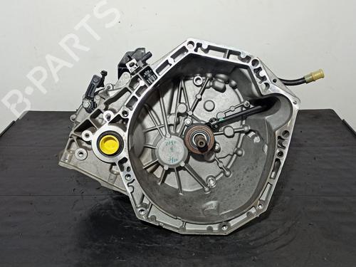 gearbox-renault-express-box-bodympv-2021-37644096 main image
