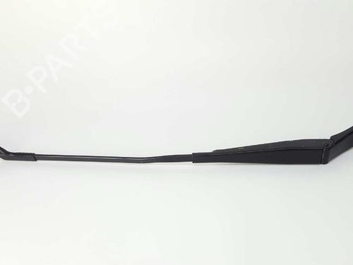 Used Front windshield wiper arm OPEL ASTRA K (B16) 1.4 Turbo (68) (125 hp) 5126662