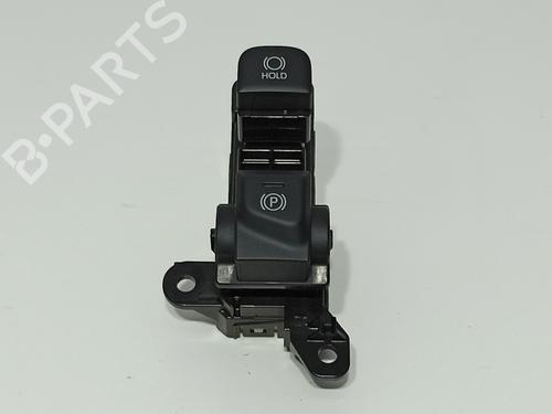 Used Switch TOYOTA YARIS (_P21_, _PA1_, _PH1_) 1.5 Hybrid (MXPH10, MXPH11) (116 hp) 17538003