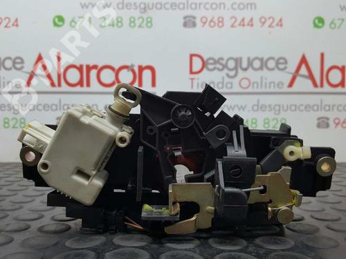 Used Tailgate lock AUDI ALLROAD C5 (4BH) 2.5 TDI quattro (180 hp) 2744064