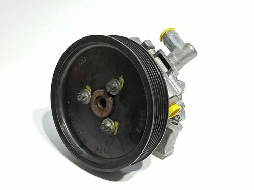 Used Steering pump Steering pump MERCEDES-BENZ C-CLASS (W203) C 220 CDI (203.006) (136 hp) 33293963 33293963