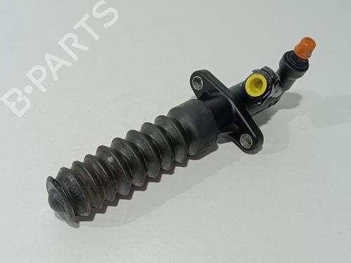 Used Clutch slave cylinder PEUGEOT EXPERT Bus (V_) 1.6 BlueHDi 115 (115 hp) 18897953