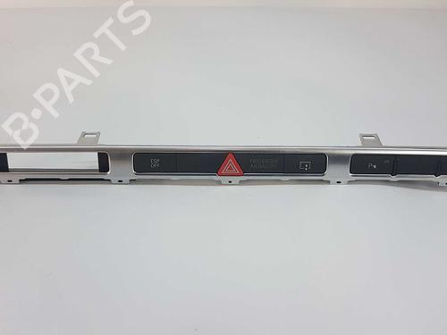 Used Warning switch AUDI A8 D3 (4E2, 4E8) 3.0 TDI quattro (233 hp) 9037640
