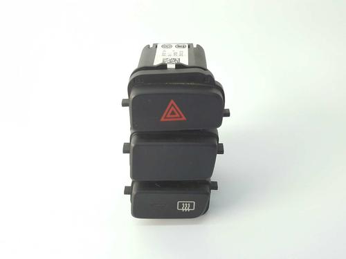 BP7897576I22 main image