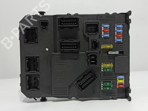 Fuse box PEUGEOT 407 (6D_) 2.0 (6DRFNB, 6DRFNE) | BP15212816E1 