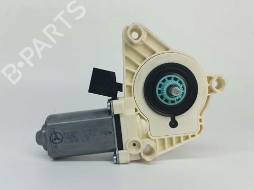 Portierruitmotor linksachter MERCEDES-BENZ B-CLASS Sports Tourer (W245) B 180 CDI (245.207) (109 hp) 7437485